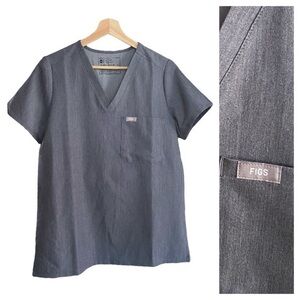 FIGS Graphite Gray Catarina One-Pocket Scrub Top